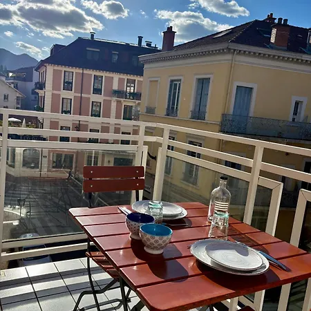 Cosy Avec Balcon Au Coeur D'aix Les Bains Apartment